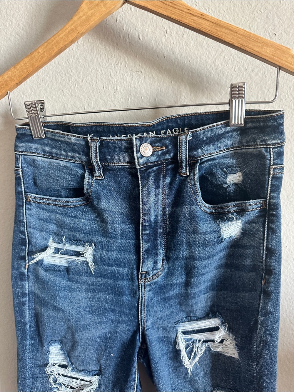 American Eagle AE Next Level Ripped High-Waisted Jegging - Picture 4 of 10